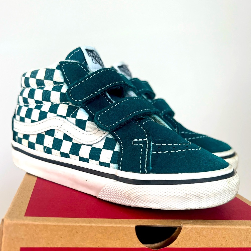 Toddlers Vans velcro Sneakers Size 8 USED